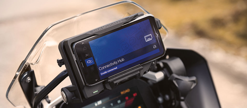 BMW Motorrad ConnectedRide Cradle | BMW Motorrad Schweiz