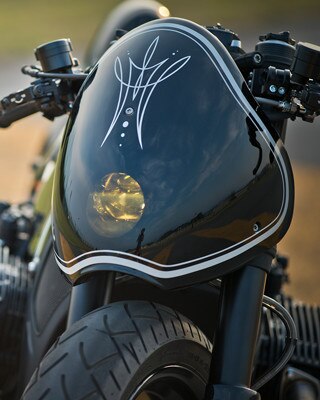 Highway Fighter mit markantem Windschild