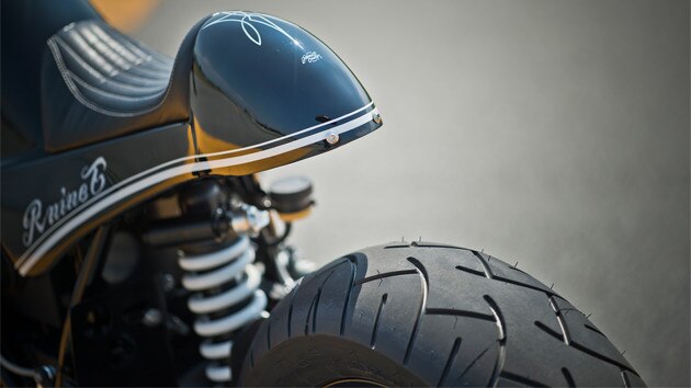 Highway Fighter mit Blick aufs Heck