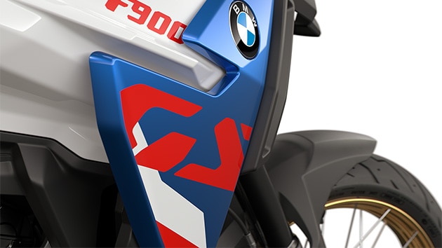 Il caratteristico logo GS sulla F 900 GS di BMW Motorrad