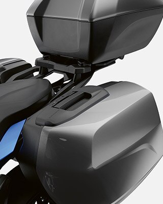 Wir sehen die Stauraummöglichkeiten der F 900 XR.