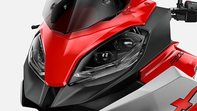 Nous voyons le système d'éclairage de la F 900 XR.