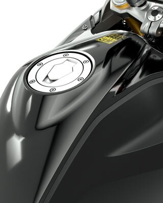 Vediamo il serbatoio e il manubrio della G 310 GS in dettaglio dall'alto di traverso.
