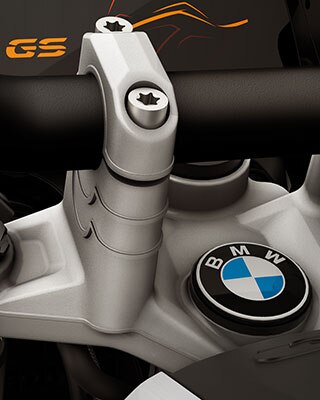 Nous voyons ici la R 1250 GS Adventure avec le rehausseur de guidon.