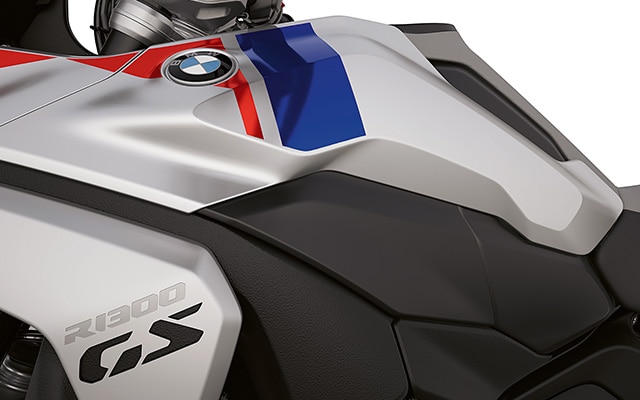 La scritta “GS Trophy” della R 1300 GS Trophy di BMW Motorrad