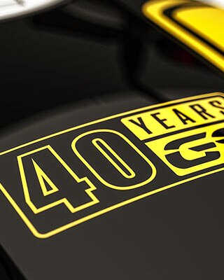 Nous voyons ici l'autocollant 40 Years GS sur le réservoir de la R nineT Urban G/S.