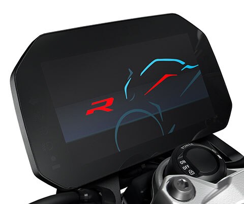 Wir sehen das große 6,5“ TFT Display der F 900 R.