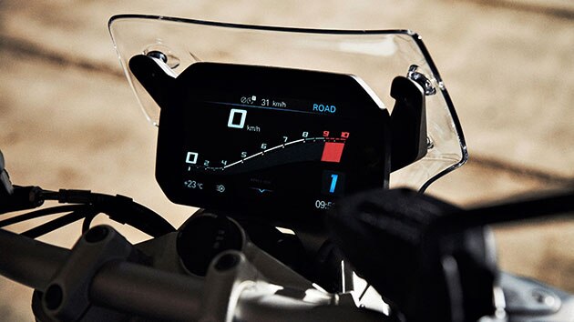 La BMW R 1250 R avec écran TFT et Connectivity