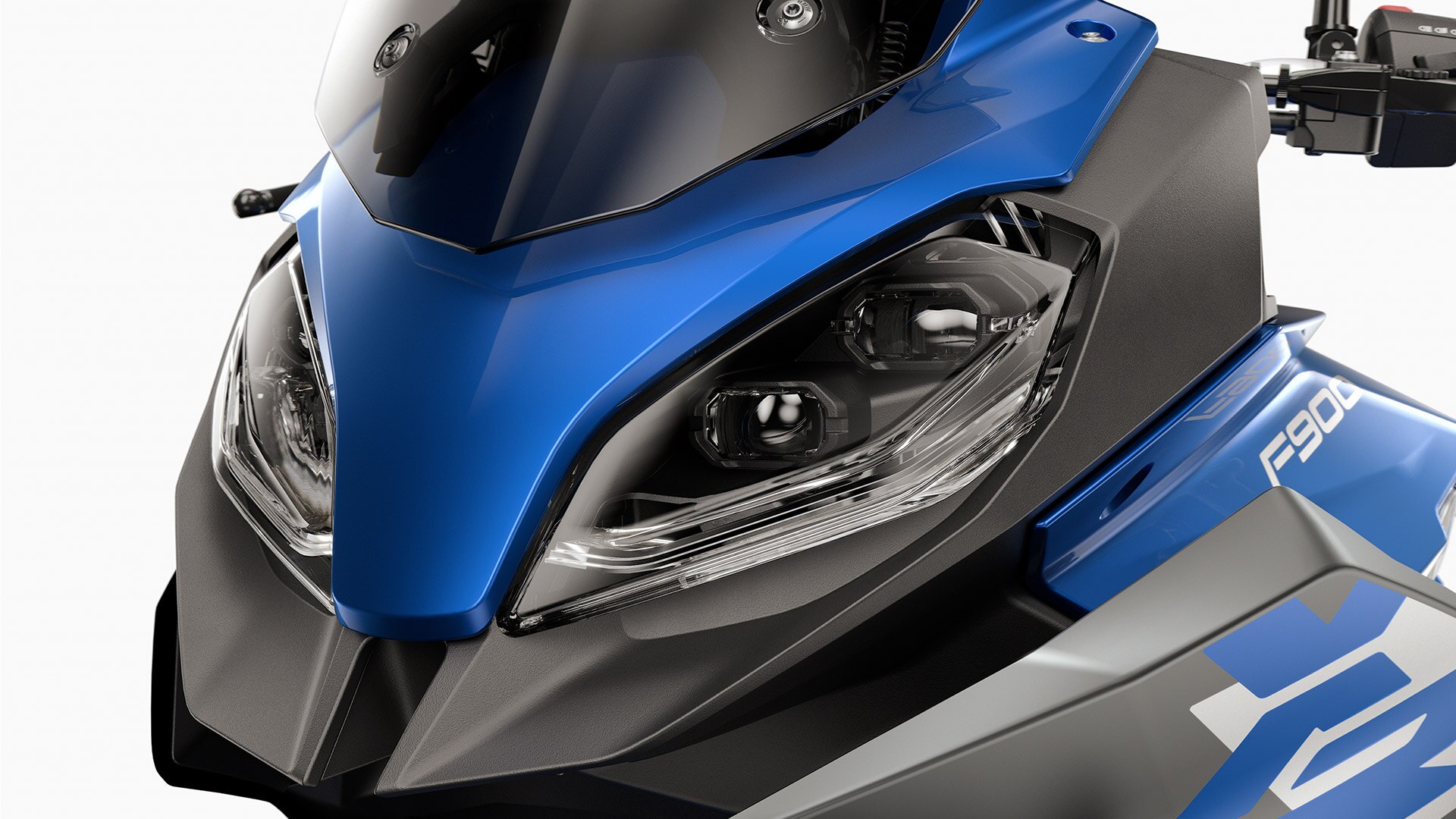 Wir sehen die Lichtanlage der F 900 XR.