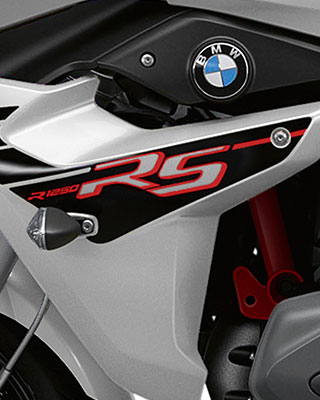 R 1250 RS im Style Sport in der Farbe Lightwhite uni.