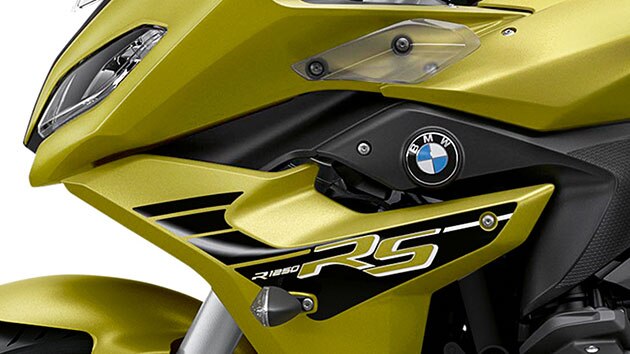 R 1250 RS im Style Sport in der Farbe Austin Yellow metallic matt.