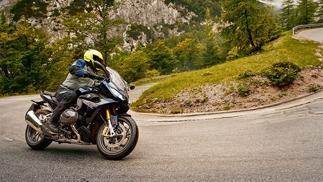 R 1250 RS Kurvenfahrt