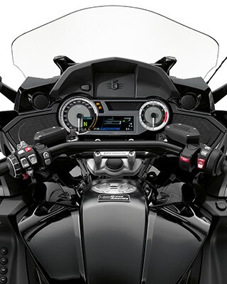 K 1600 Grand America