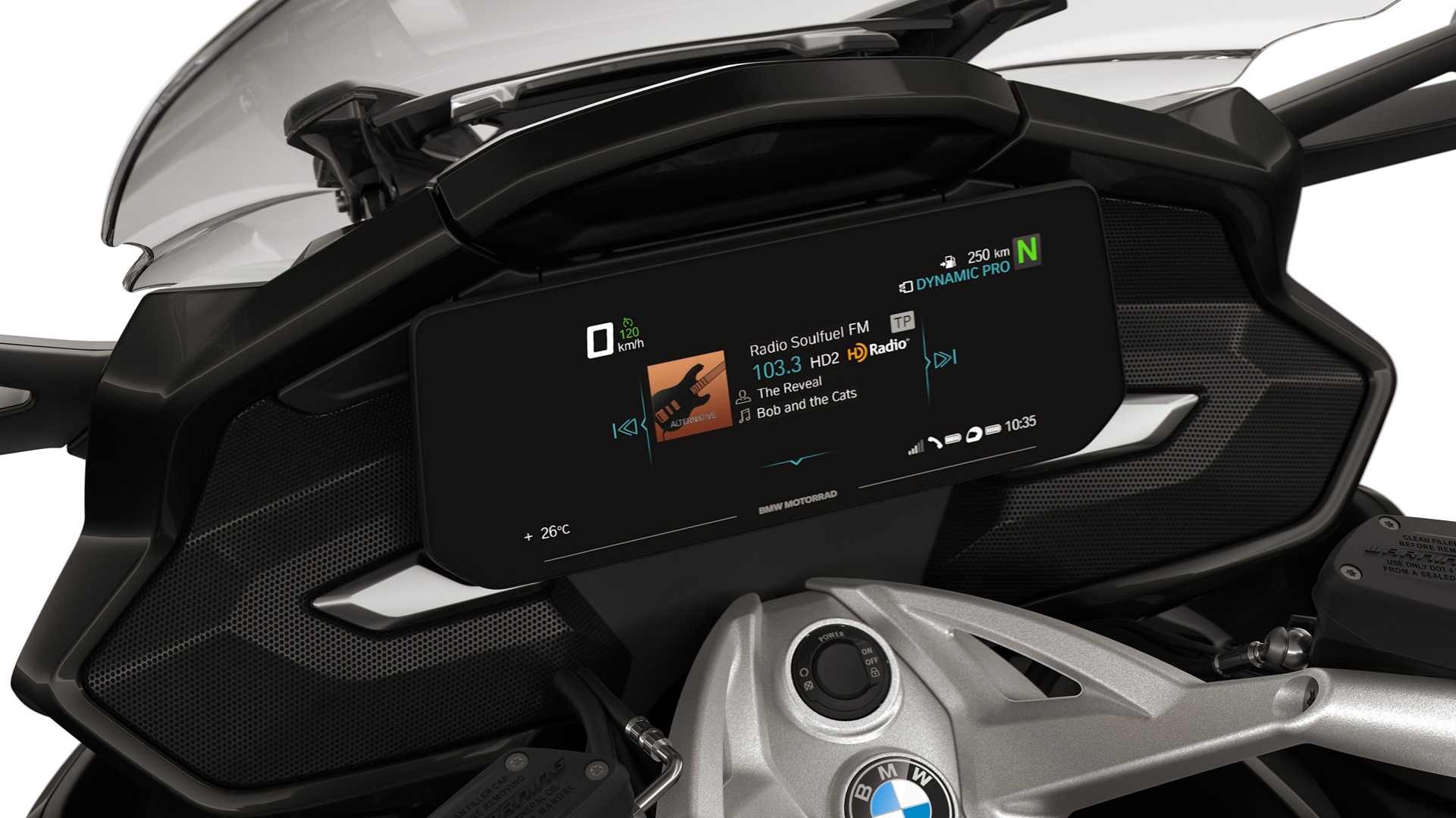 Fokus auf das TFT-Display und die Boxen der K 1600 GT.