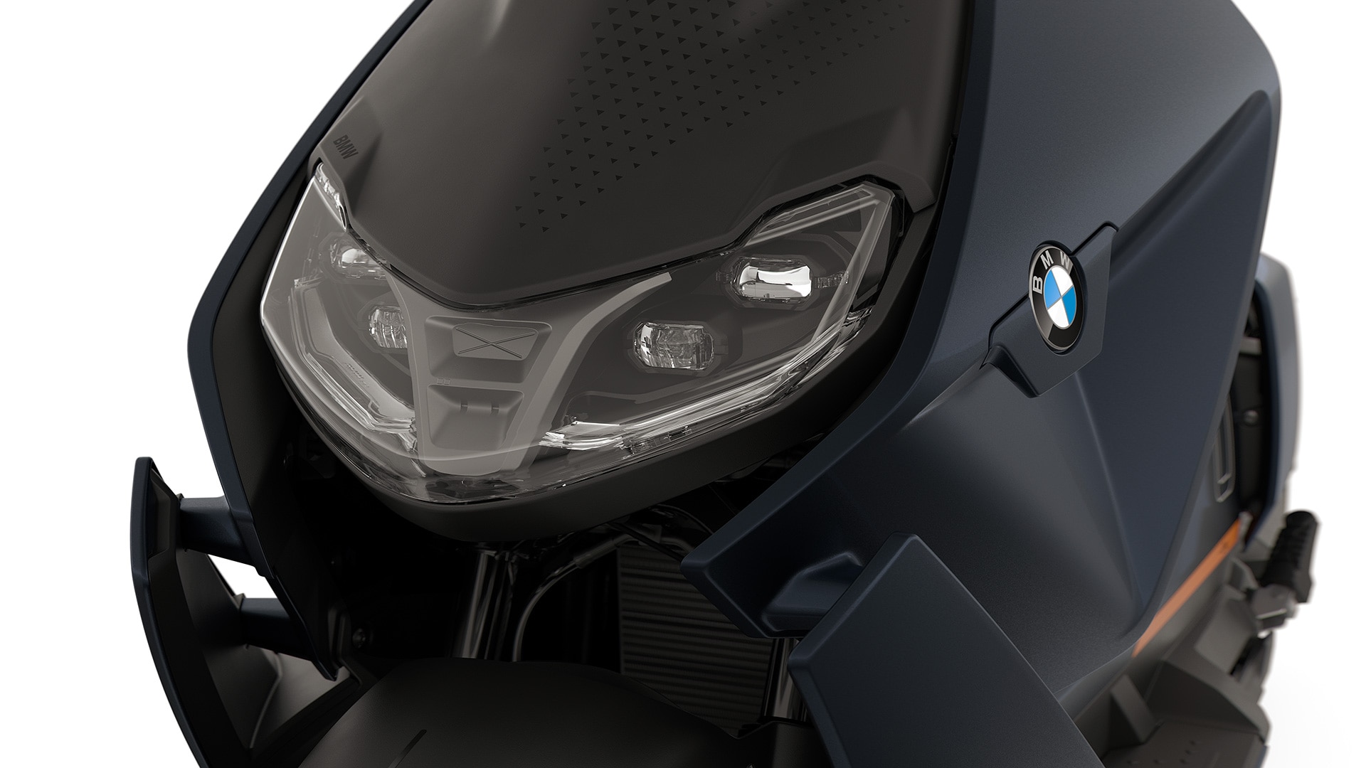 Front des BMW CE 04 mit Fokus auf die LED-Scheinwerfer