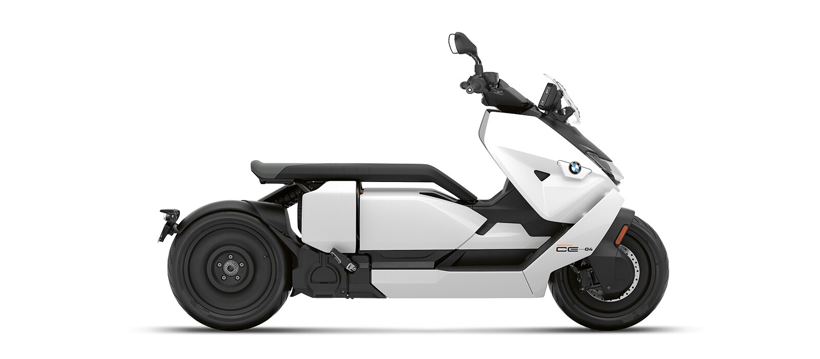 Nous voyons un BMW CE 04.